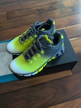Boombah Men's Riot DPS Fade Turf Shoes Charcoal Twitch Lime Size 6.5 (New)